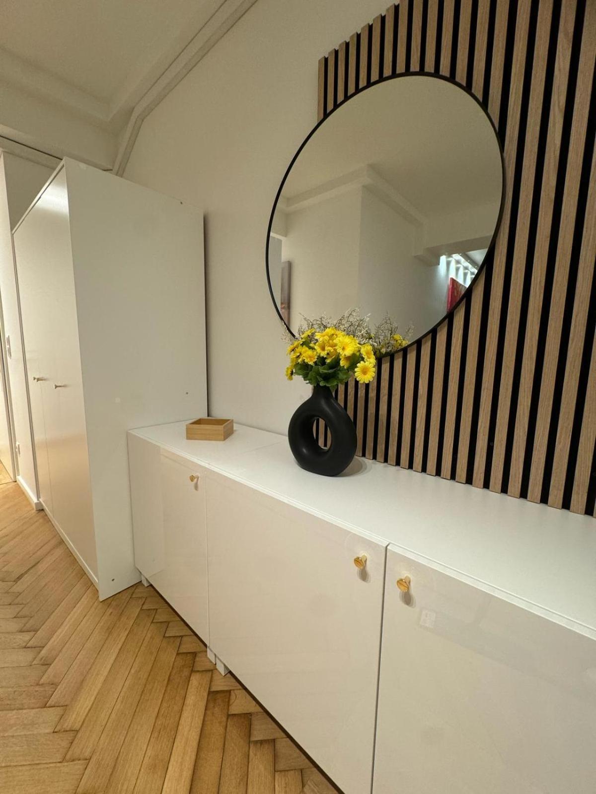Place Direkt Am Karlsplatz - Stachus 70 Qm Mit 2 Schlafzimmer Mila Appartement *