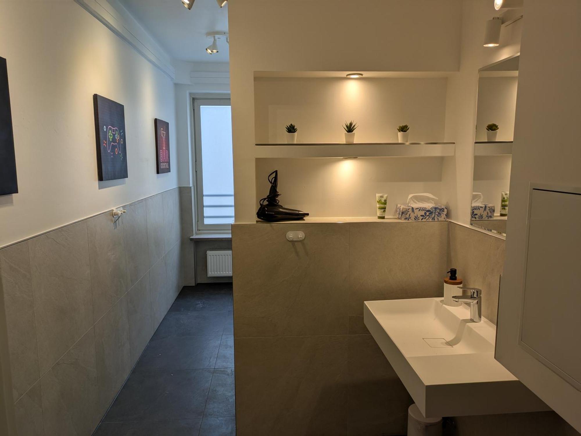Place Direkt Am Karlsplatz - Stachus 70 Qm Mit 2 Schlafzimmer Mila Appartement Munich