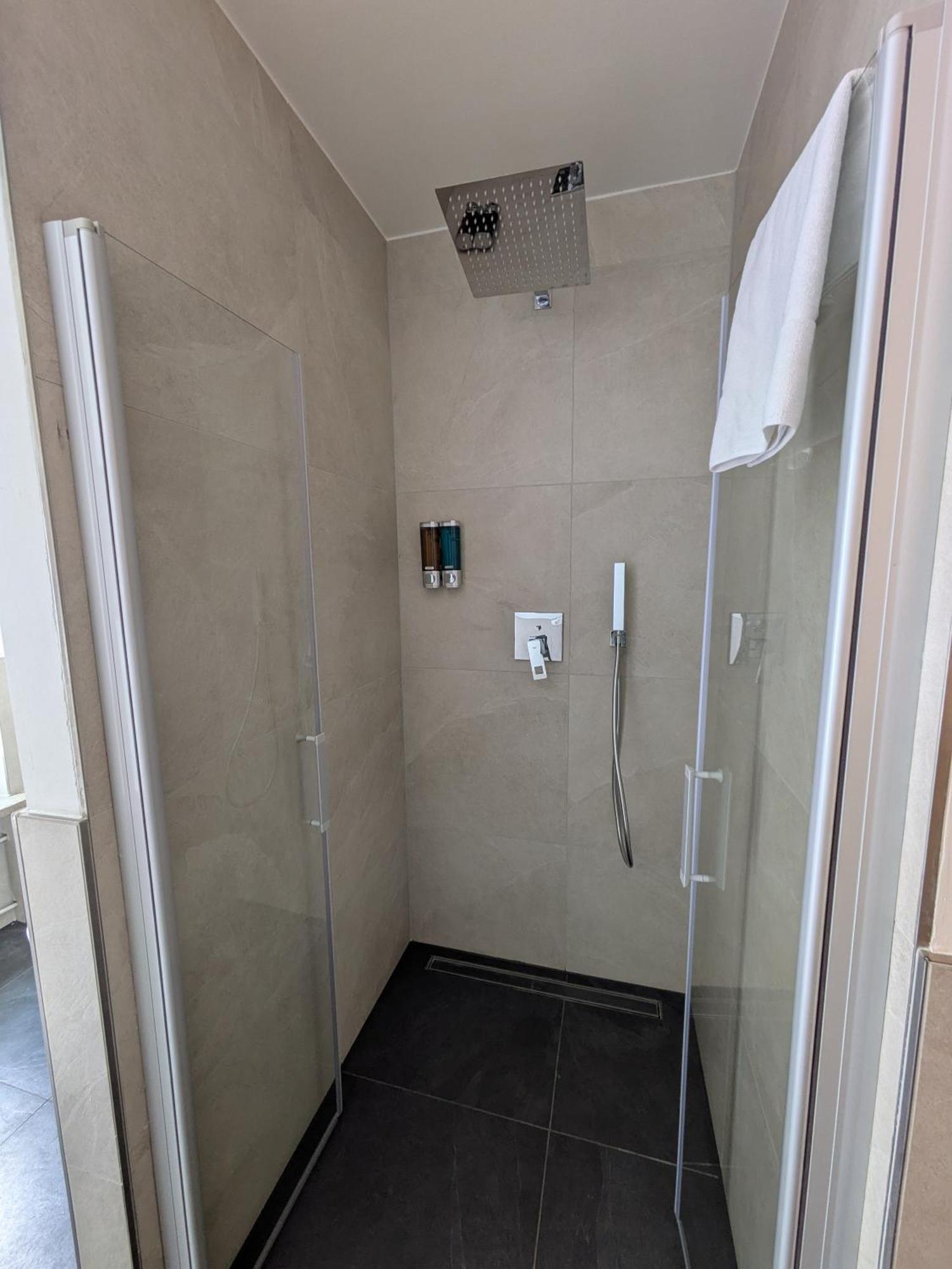 Appartement Place Direkt Am Karlsplatz - Stachus 70 Qm Mit 2 Schlafzimmer Mila *