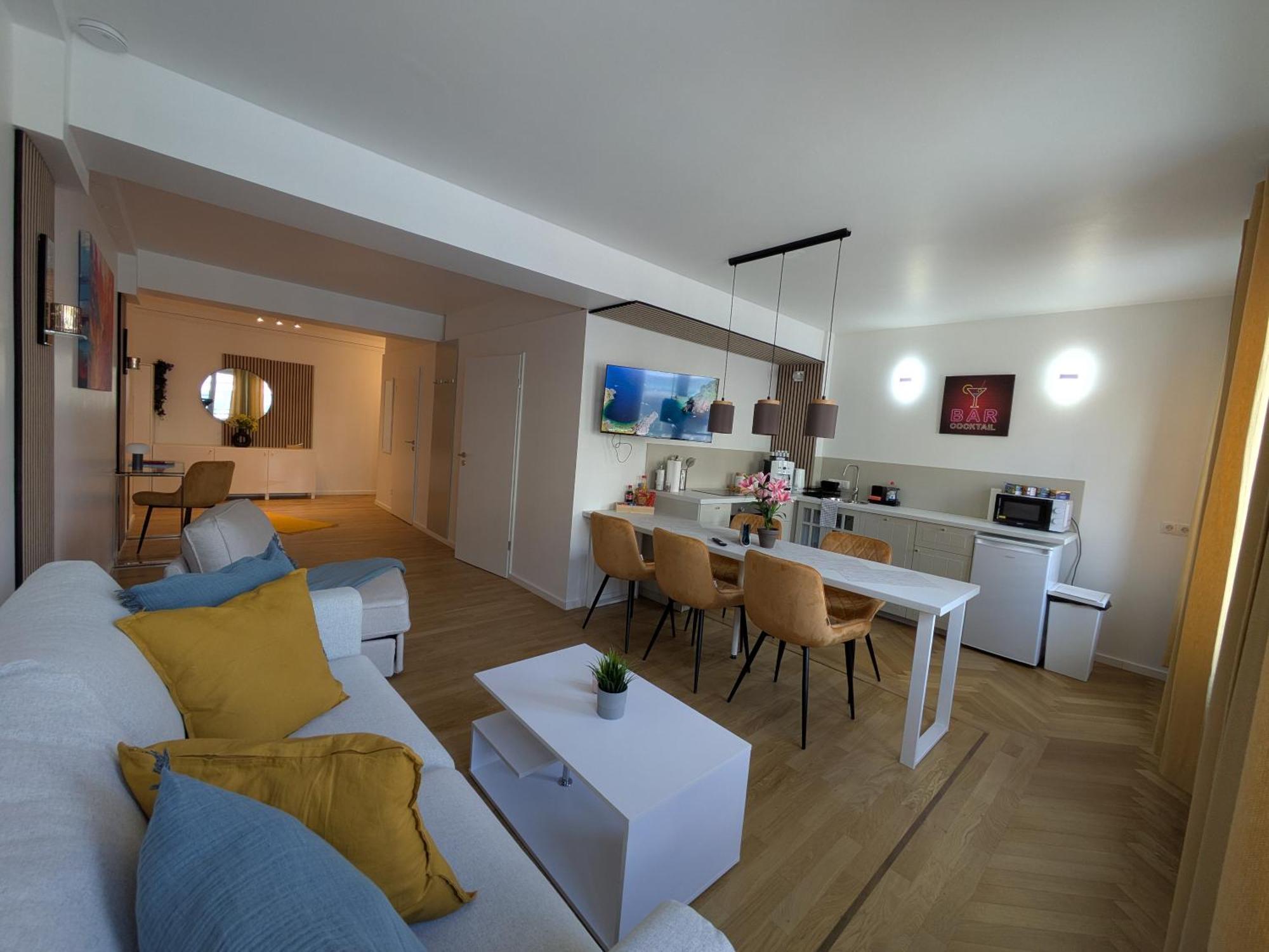 Appartement Place Direkt Am Karlsplatz - Stachus 70 Qm Mit 2 Schlafzimmer Mila *