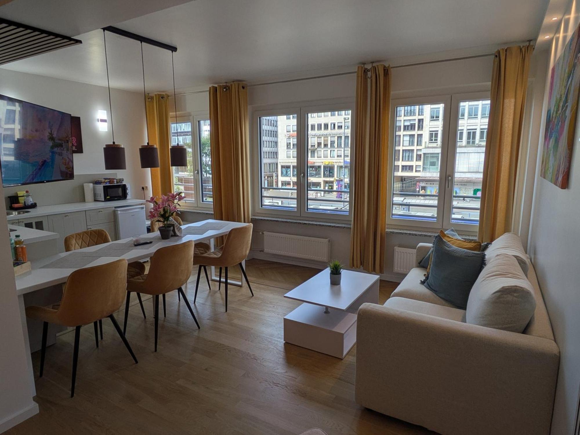 Place Direkt Am Karlsplatz - Stachus 70 Qm Mit 2 Schlafzimmer Mila Apartment